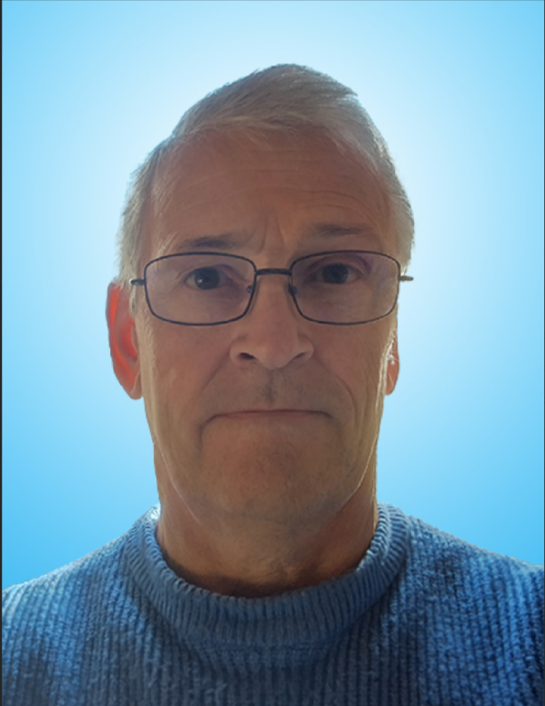 Portrait picture of Denis Baker, freelance graphic designer in Kildare